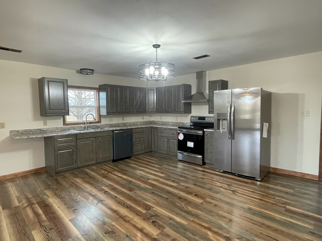 R1486 2493 Co Rd 715N, Fairfield IL Pollard Realty