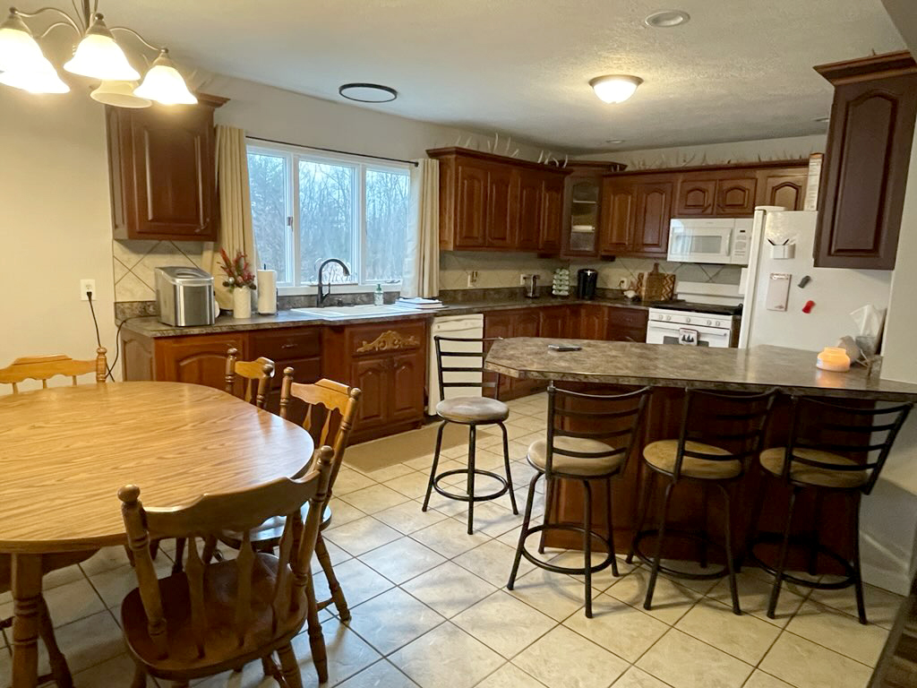 R1484 173 Co Rd 900N, Bluford IL Pollard Realty