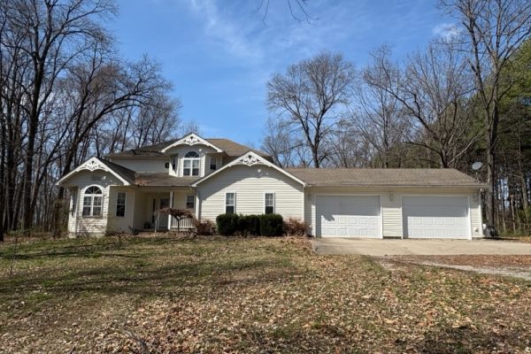 R-1578 ~ 659 US Hwy 45, Fairfield, Illinois