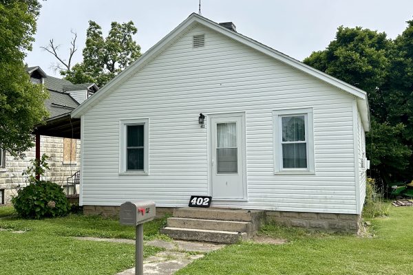R-1609 ~ 402 E Sibley St, Fairfield, Illinois