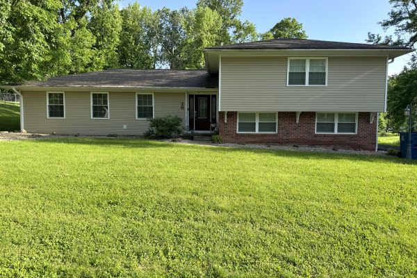 R-1604 ~ 16 Park Lane, Fairfield, Illinois