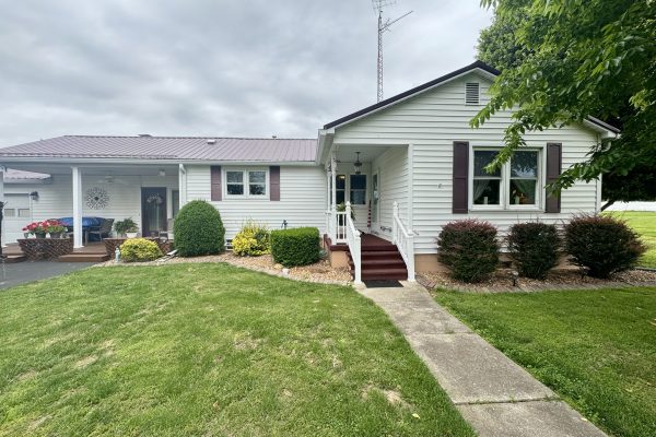 R-1607 ~ 1313 E Main St, Fairfield, Illinois