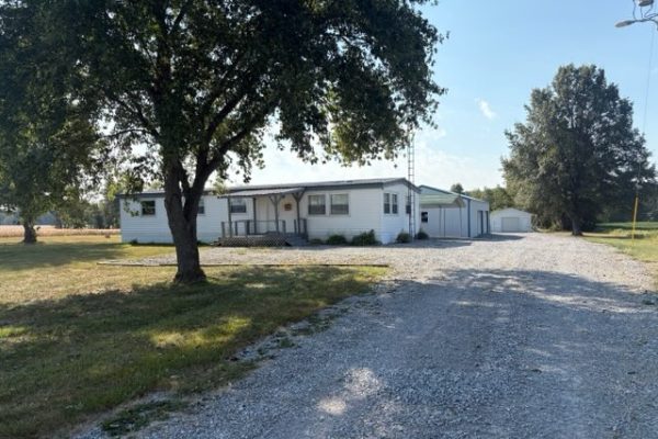 R-1639 ~ 1926 Co Rd 470N, Fairfield, Illinois