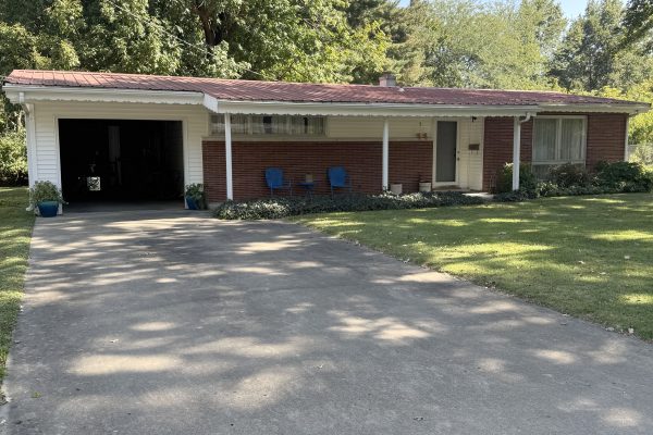 R-1650 ~ 7 Neal St, Fairfield, Illinois