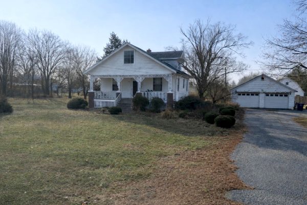 R-1663 ~ 1008 E Main St, Fairfield, Illinois