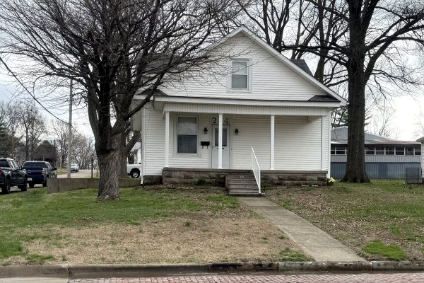 R-1680 ~ 244 N 5th St, Albion, Illinois