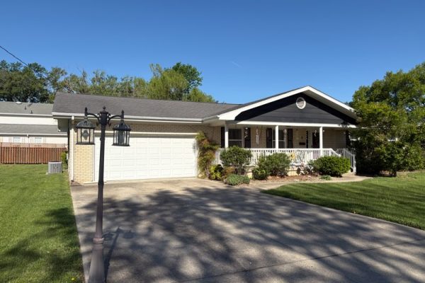 R-1690 ~ 1 Jill Rd, Fairfield, IL 62837