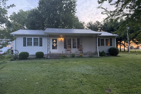 R-1696 ~ 1069 Co Rd 2050E, Fairfield, Illinois