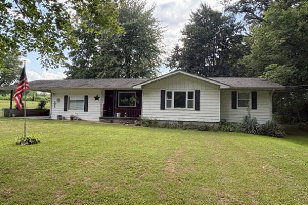 R-1718 ~ 1069 Co Rd 1850E, Fairfield, Illinois