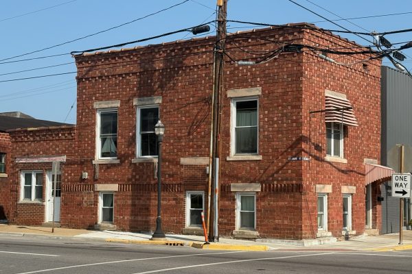 C-236 ~ 117 SE 2nd St, Fairfield, Illinois